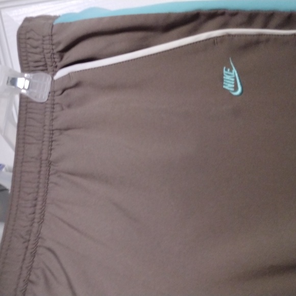 Woman's Nike Joggers Track Pants size Medium Teal and Gray - Picture 4 of 7
